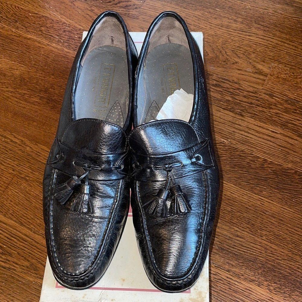 E.T. Wright Tassel Deerskin black leather slip‎ on loafers